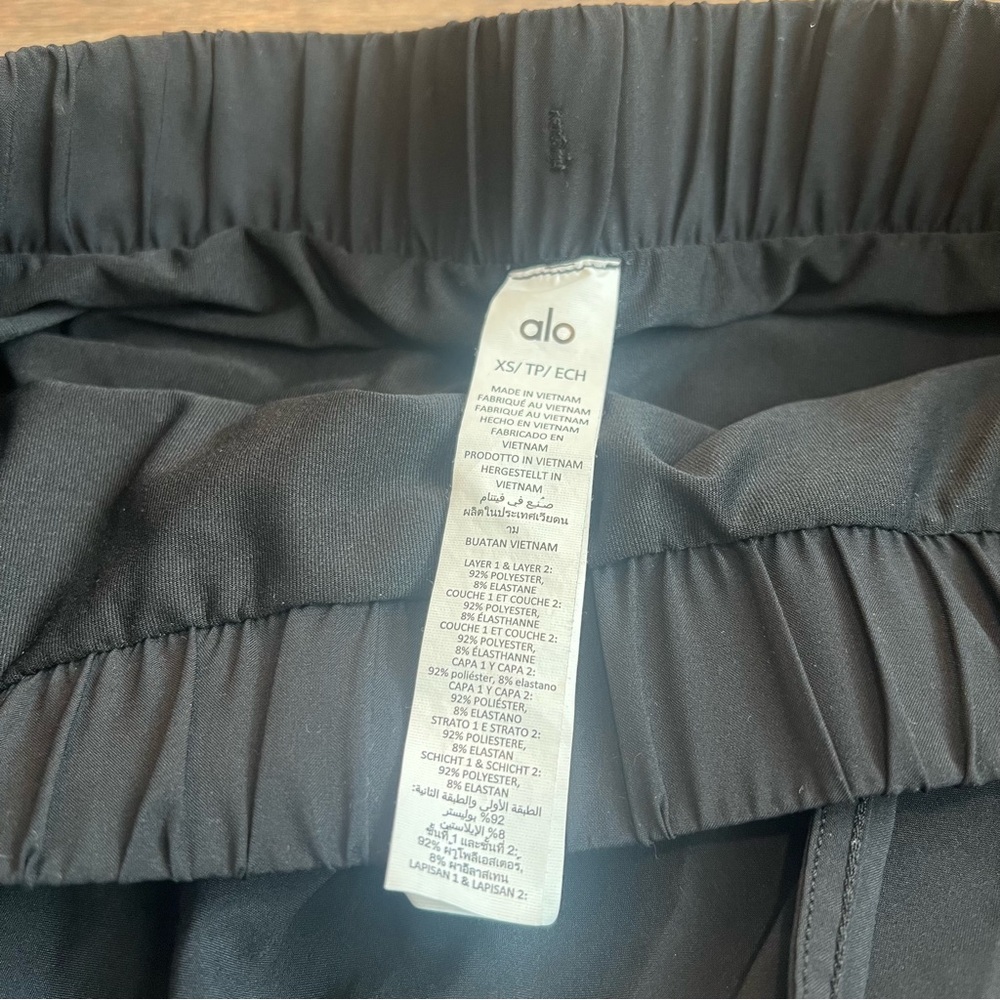 Alo Yoga Match Point Tennis Skirt Skort Black XS Athletic Running Golf Active - Picture 5 of 5